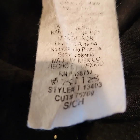 Black crop sparkled top with shear sleeves size small - Picture 6 of 7